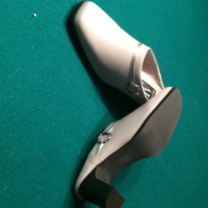 AJ Valenci slip on new